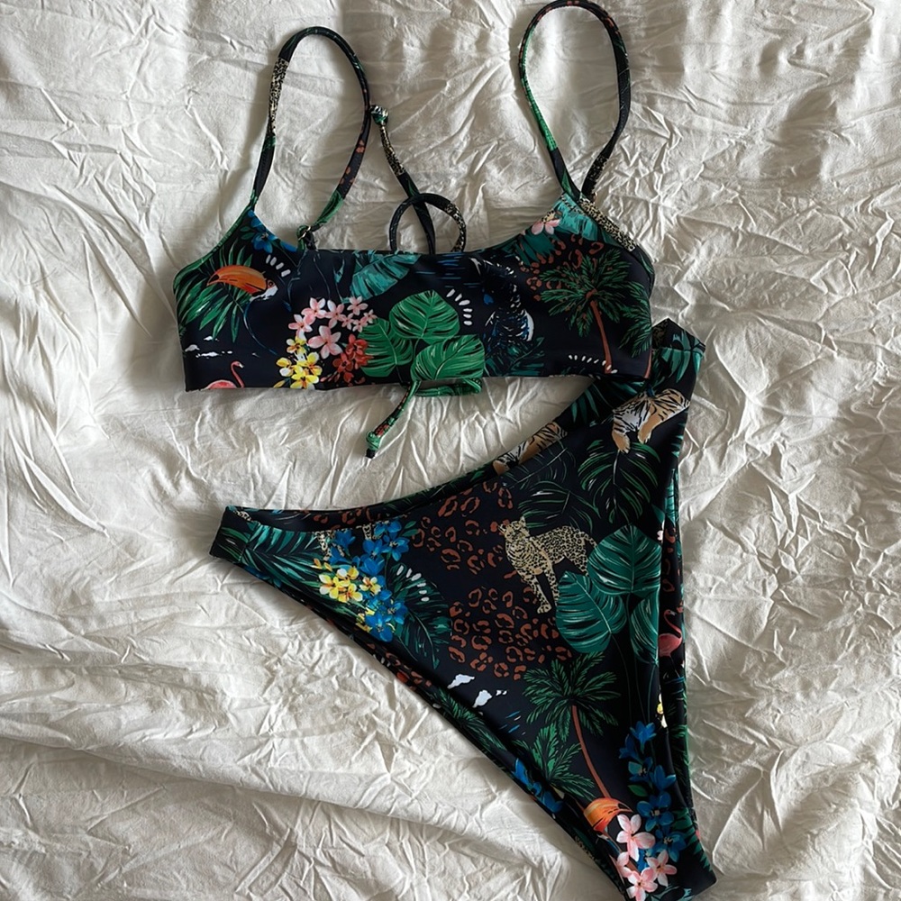 Skatie swimwear PARADISE print, never worn! Kelly bottoms (M), Maddie top (S)